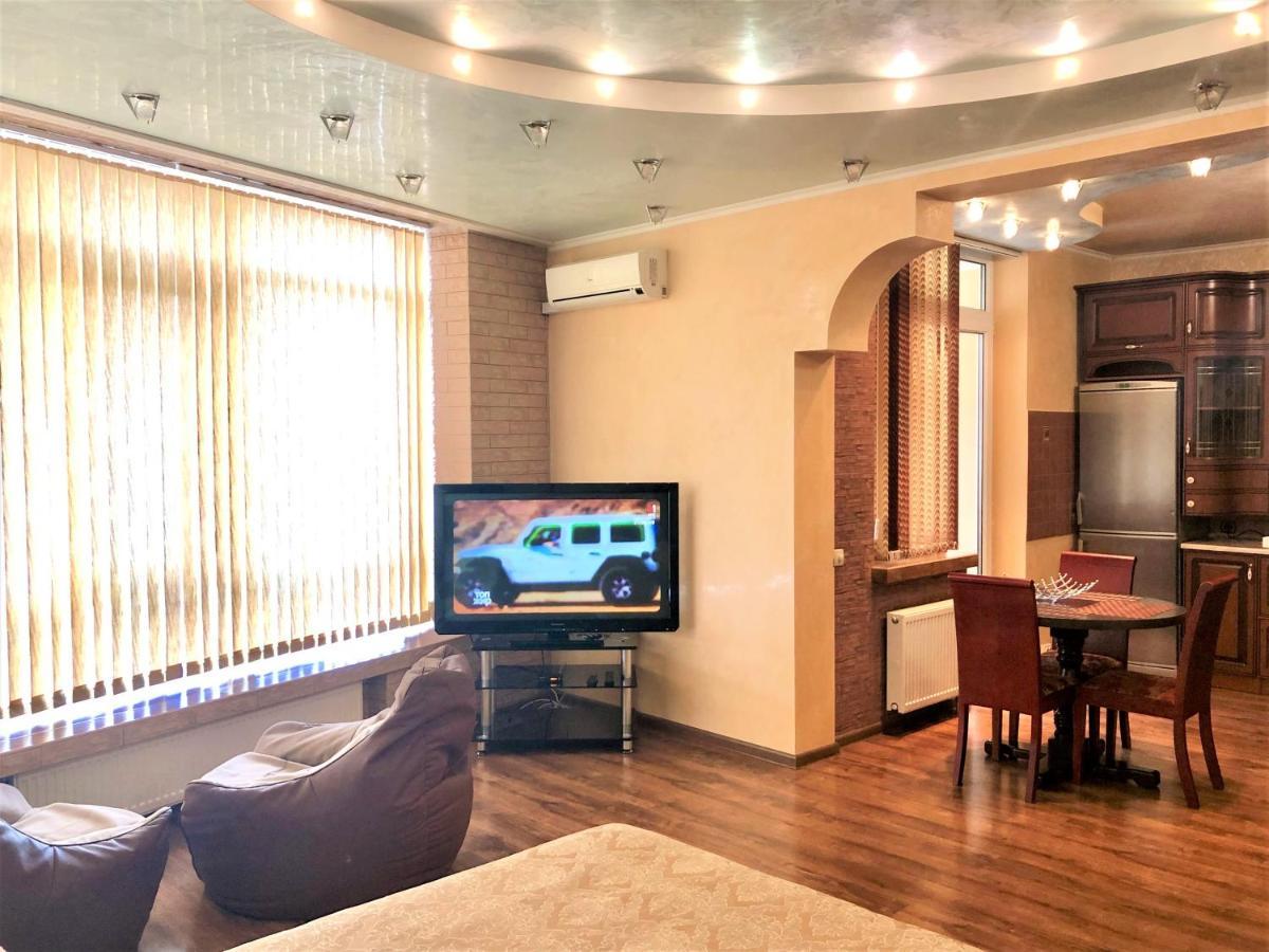 Vip Апартаменти З Видом На Озеро Kiev Exterior foto