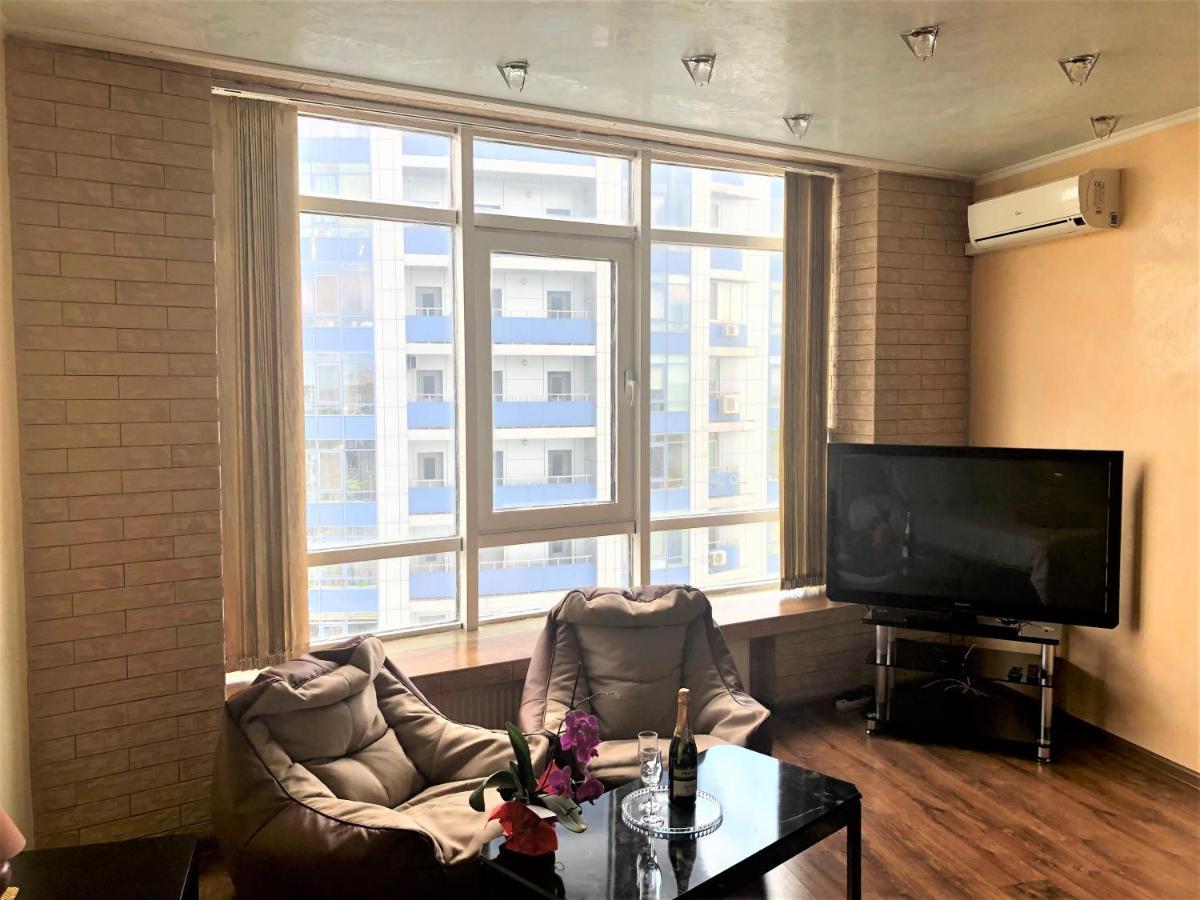 Vip Апартаменти З Видом На Озеро Kiev Exterior foto